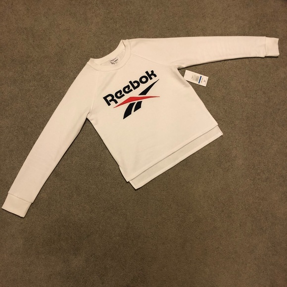 NWT Reebok Crewneck - Picture 2 of 4